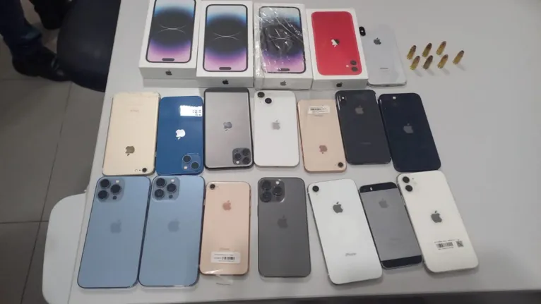 Criminosos roubaram 18 iPhones e deixaram um prejuízo de R$ 100 mil