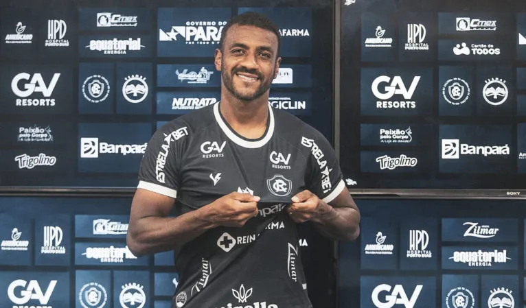 Atacante deve iniciar a temporada em sua posição de origem