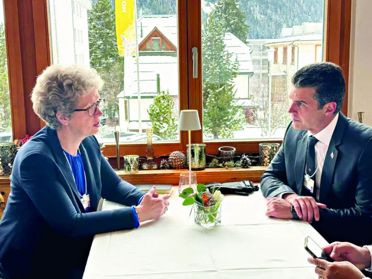 O governador teve uma reunião bilateral com a CEO global da Hydro, Hilde, Merete Aasheim