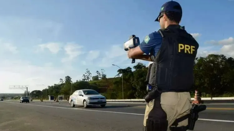 Multa de radar: reduzir a velocidade antes
funciona?