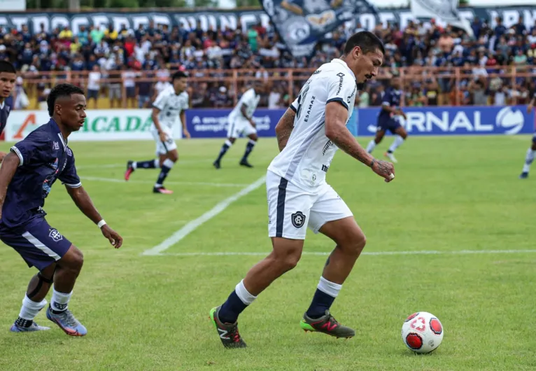 Leão assume a lideranção geral