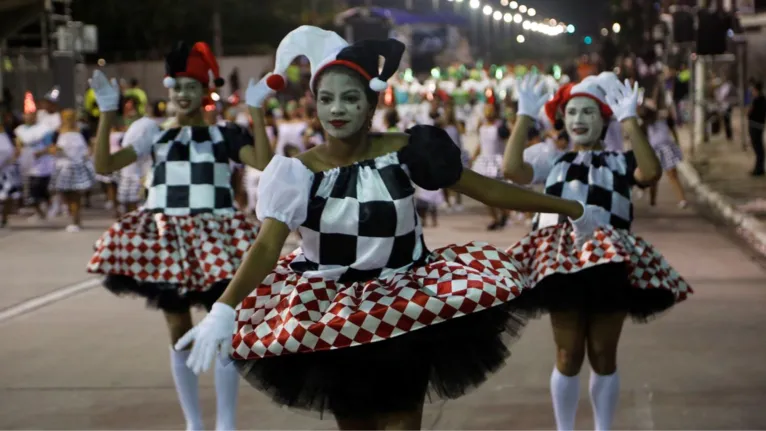 Veja a programação completa do desfile das escolas em Belém