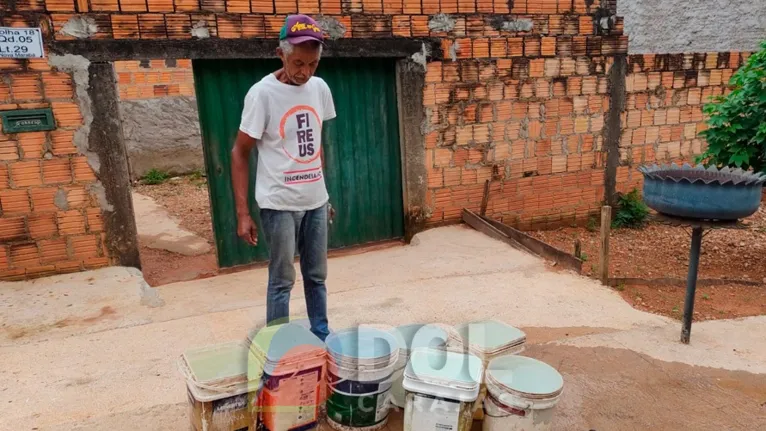 Deocleciano Pereira sendo abastecido na Folha 18