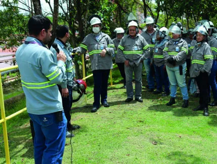 Representantes da comunidade visitam Estação de Tratamento de Efluentes Industriais da Hydro Alunorte.