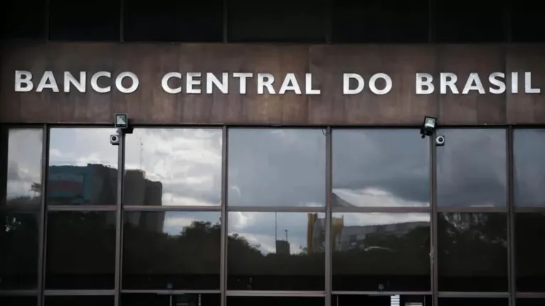 Dinheiro esquecido em banco não cadastrado: o que fazer? 