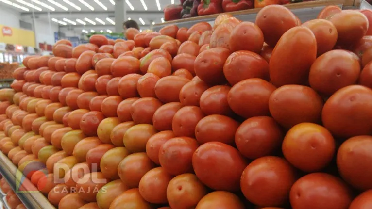 Tomate é um dos vilões da cesta básica