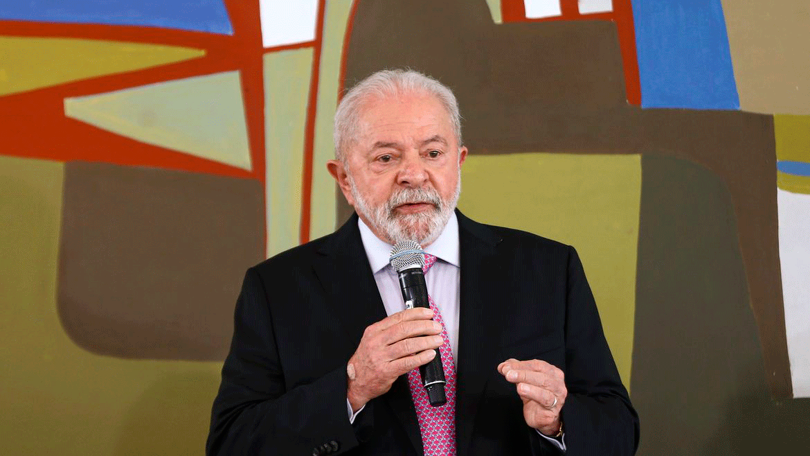 Presidente Lula discursa durante reunião com reitores de universidades e institutos federias, em Brasília.