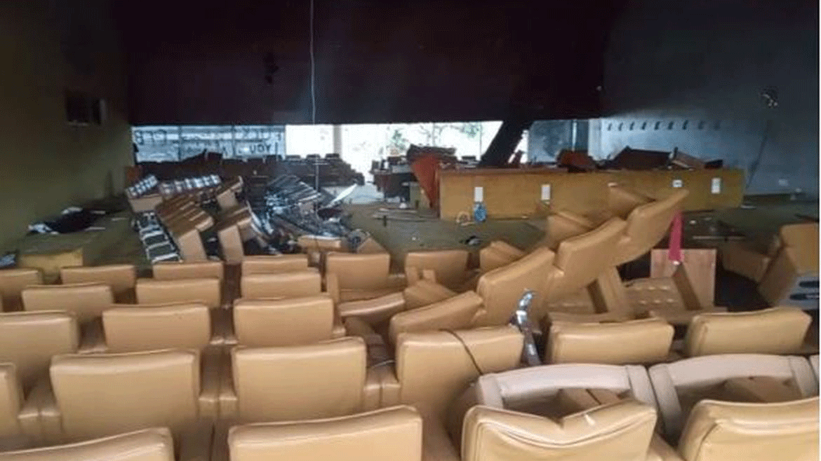 Plenário do STF foi destruído durante os atos terroristas realizados por bolsonaristas radicais, em 8 de janeiro, no DF.