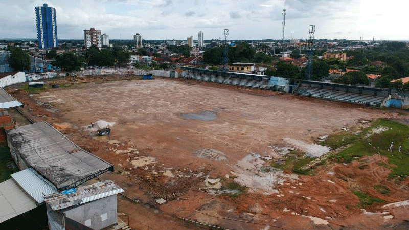 Visão aérea das obras no Estádio Maximino Porpino Filho.