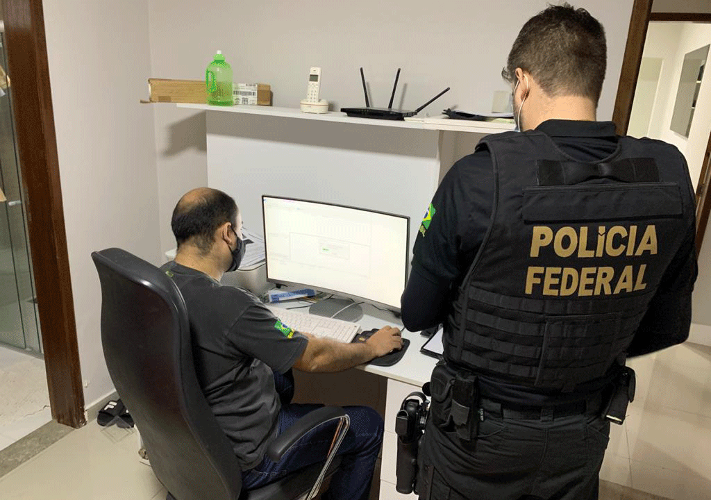 A nova diretoria da Polícia Federal também vai investigar a atuação de hackers na obtenção, divulgação e comercialização de dados de brasileiros na internet.
