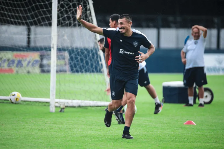 Richard Franco vem sendo titular absoluto com Marcelo Cabo