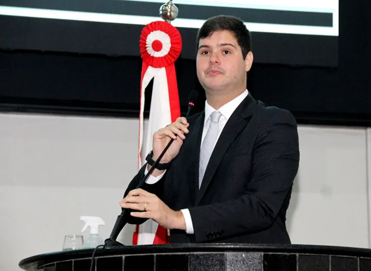 Deputado Thiago Araújo