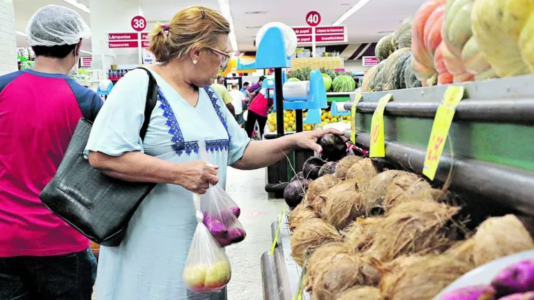 Reajuste dos hortifruti chega a mais de 100% no Estado