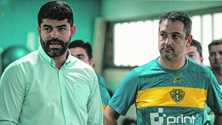 Ari Barros e Marquinhos Santos seguem avaliando o plantel bicolor para definir novas dispensas e reforços