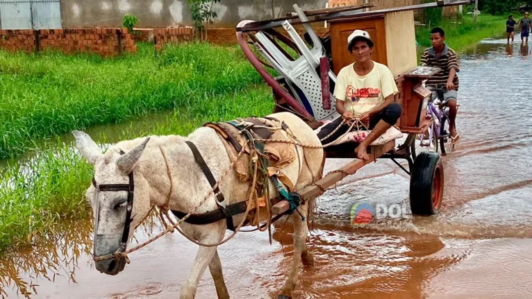 Morador da Marabá Pioneira fazendo a mudança