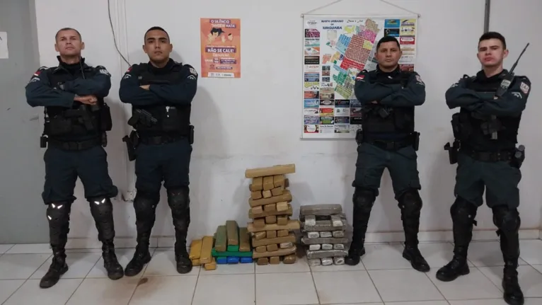 PM apreende mais de 5 kg de droga a bordo de van no Pará