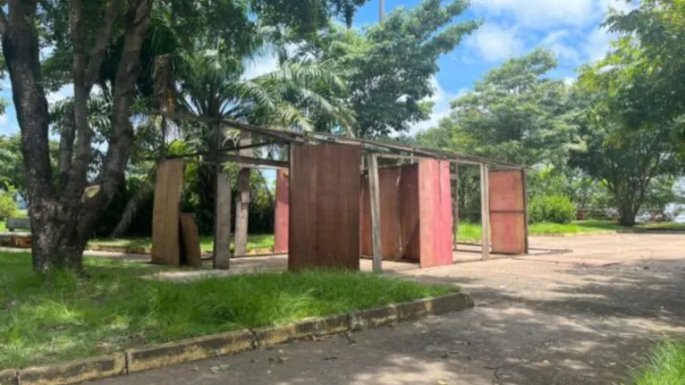 Abrigos começam a ser montados em Marabá.