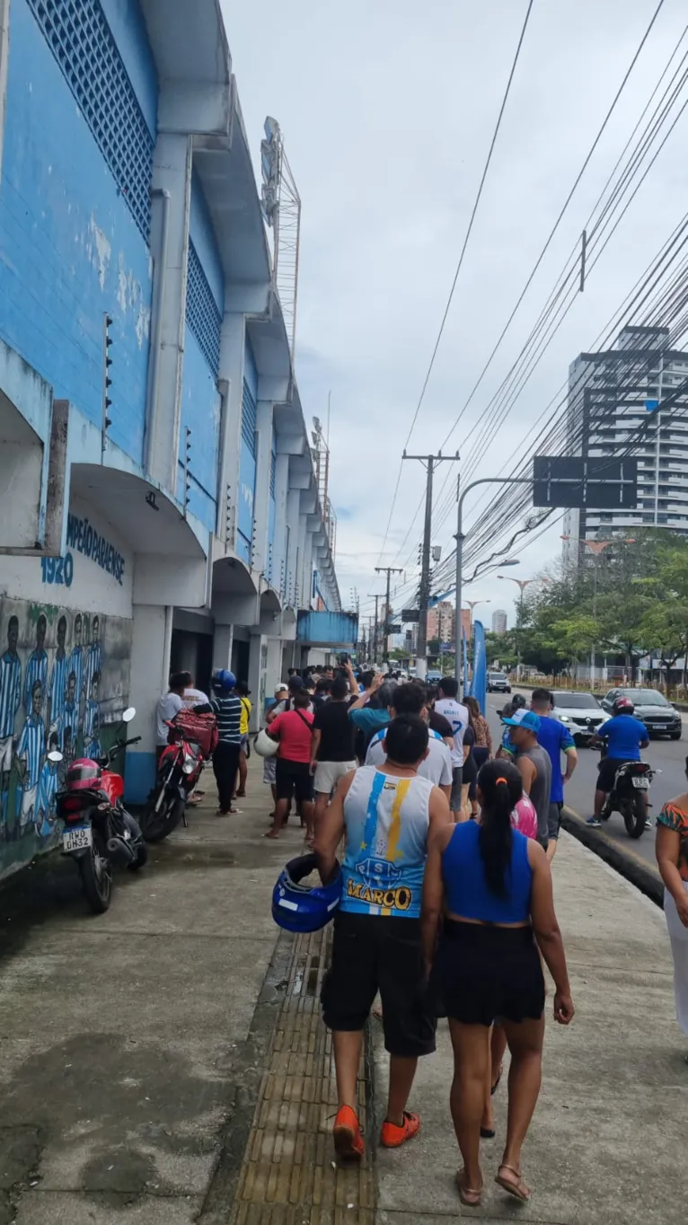 É fila! Torcedores correm por ingressos para o Re-Pa