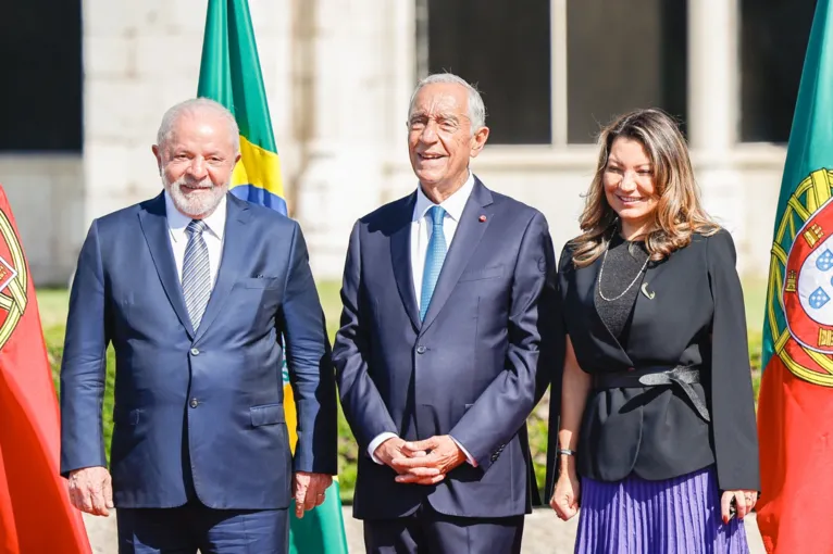 Lula, Marcelo Rebelo, e Janja.