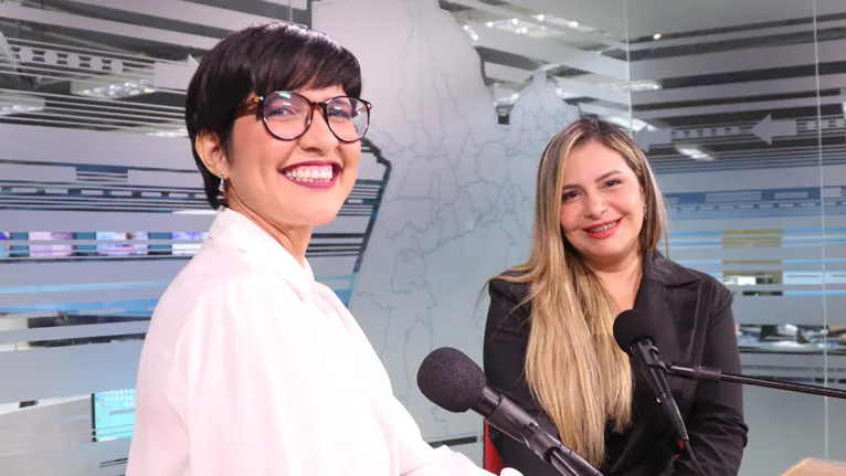 Priscila Belfort e a empreendedora Paula Danielly da    Empório Fit no estúdio da RBA TV.