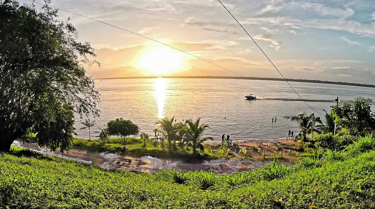 Praia dos Górgons Mocajuba