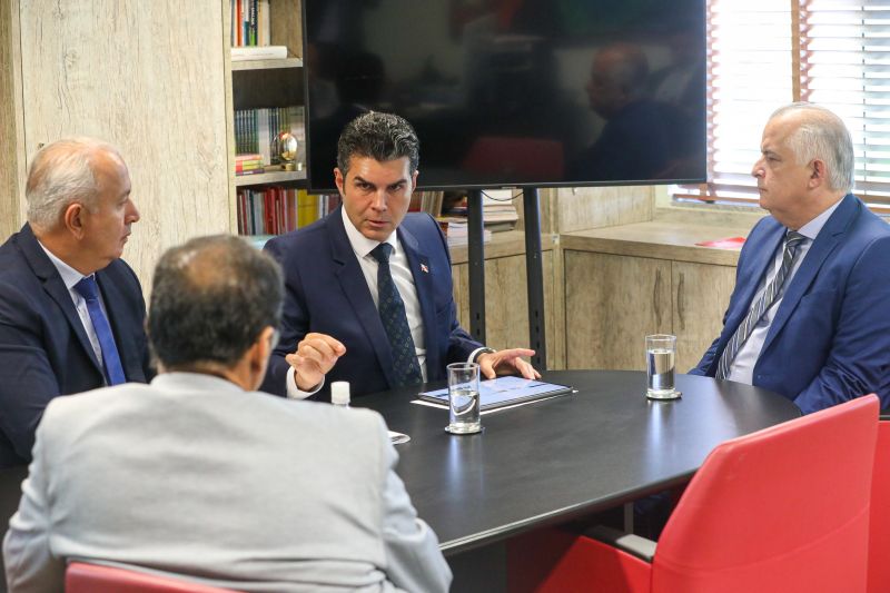 À Brasília (DF), le gouverneur Helder Barbalho et le ministre des Ports et Aéroports, Márcio França, ce mercredi (17)