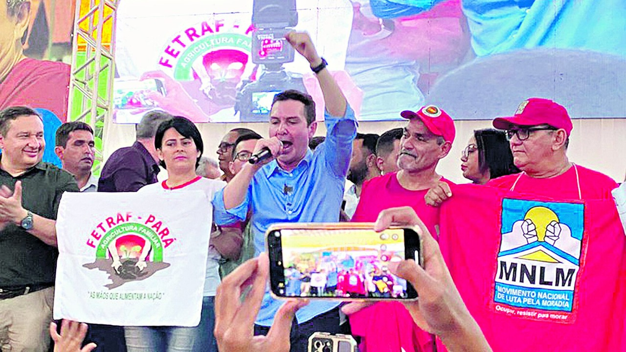 Movimentos sociais também marcaram presença em encontro com o ministro das Cidades, Jader Filho