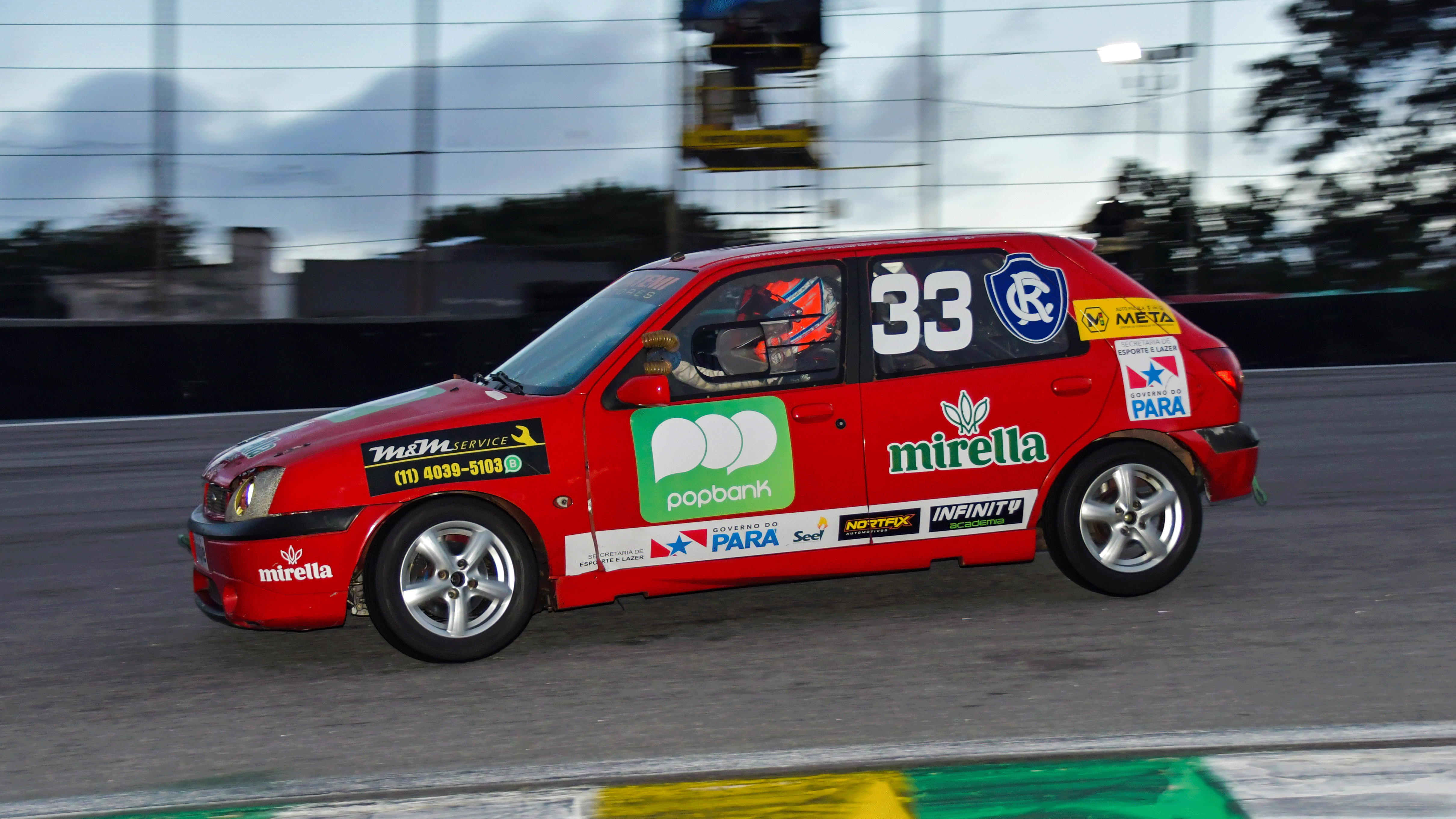 Santin representa o Clube do Remo nas competições do automobilismo nacional.