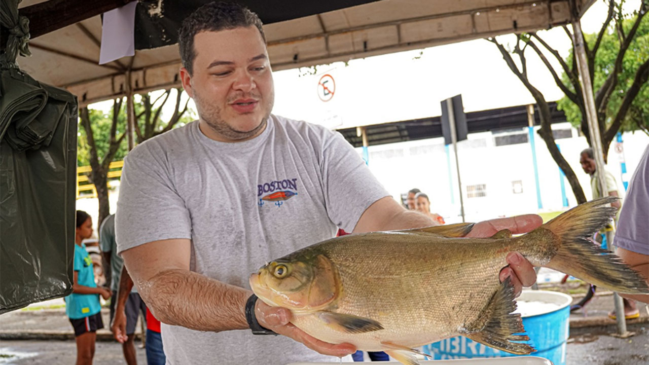 O Prefeito de Paragominas, Dr. Lucídio Paes, acompanhou as etapas da realização da Feira do Peixe Vivo durante a Semana Santa.