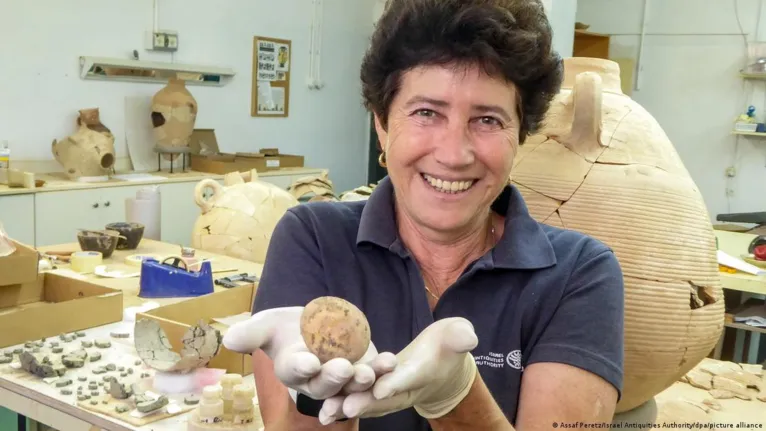 Alla Nagorski, Diretora de Escavações do Departamento de Arqueologia