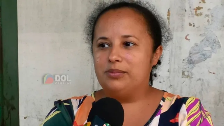 "Já estou esperando o ônibus a uma hora e meia, mudou a empresa mas continua a mesma coisa" - Edilene Silva, diarista