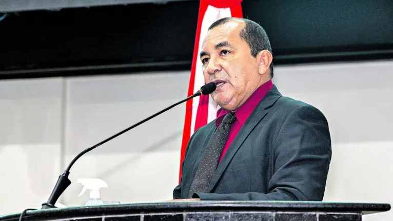 Deputado estadual Elias Santiago