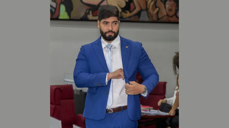 ADRIANO COELHO POR CELSO LOBO