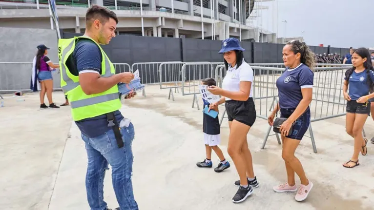 Já chama a galera e combina