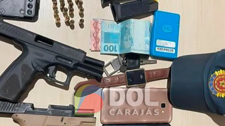 Em poder dele, foram encontrado duas pistolas Taurus, calibre 9 mm e quatro  carregadores de 9 mm.