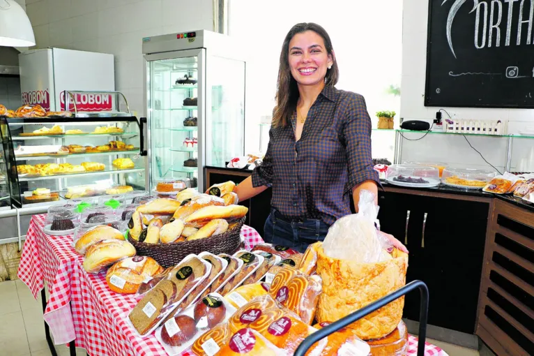 Marcela Gruppi Rodrigues é responsável por uma das padarias mais antigas da cidade