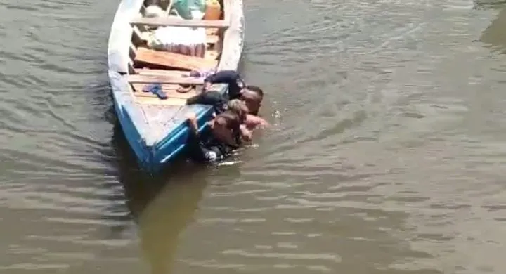 Policiais militares do  15º BPM conseguiram salvar uma mulher que estava se afogando no rio Tapajós