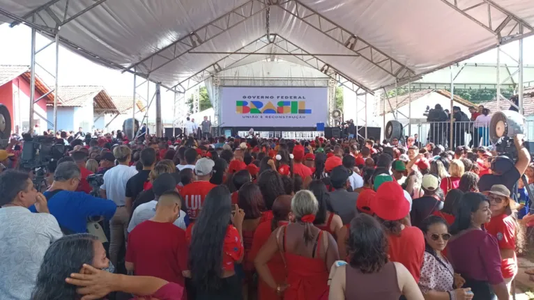 Cerimônia de entrega do residencial Angelim, em Abetetuba, ocorre na manhã deste sábado (17).