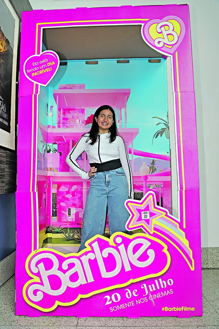 Maria Tereza está entre os fãs que estão com ingressos para o filme da Barbie