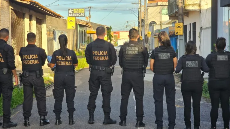 O mandado de busca e apreensão na casa do rapaz foi expedido pela Vara da Infância e Juventude de Ananindeua.