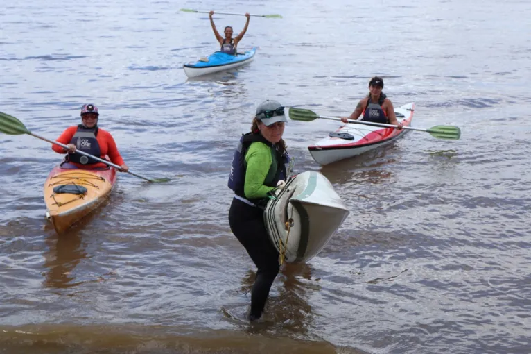 Negócios de impactos socioambientais é a proposta do Ozone kayak Adventure.