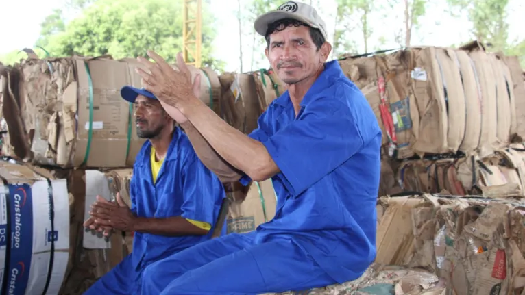 Governo do Pará envia maquinários a coletores de Paragominas