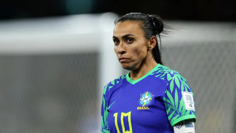 Vídeo: Marta dá adeus e chora após a eliminação do Brasil 