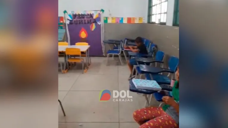 Imagens mostram as salas de aulas praticamente vazias pela falta de estudantes