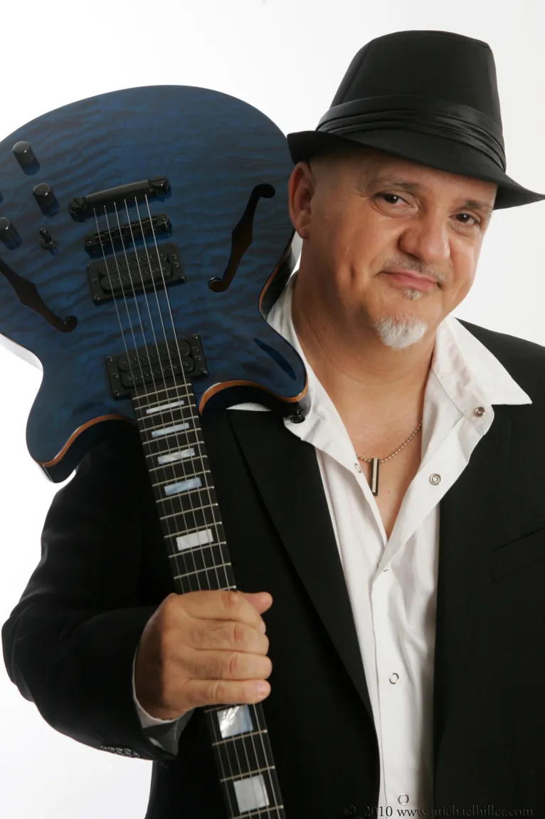 Frank Gambale revelou sua conexão com a música brasileira durante conversa no podcast "Volume 11"