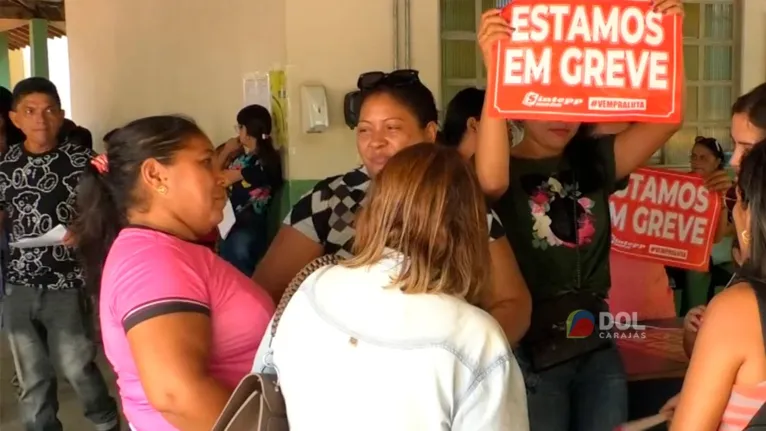 Professores estão realizando manifestação deste o dia 9 de agosto