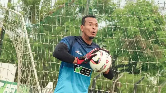 O goleiro Gustavo Silva, de 24 anos, já defendeu as cores azulinas.