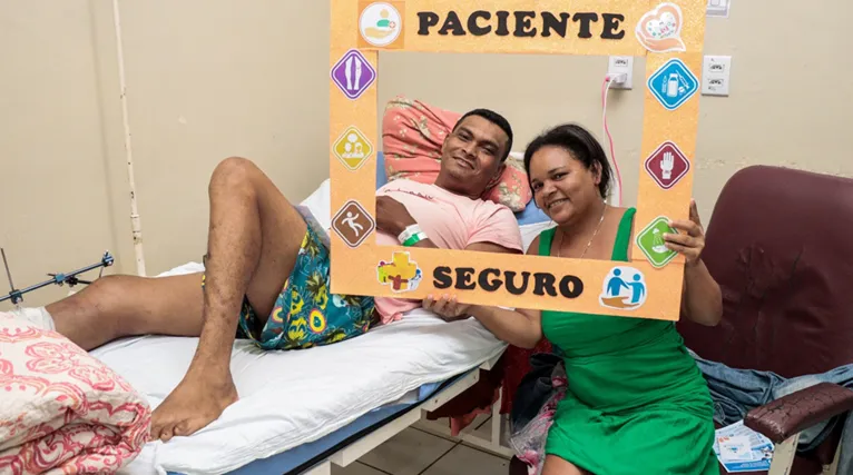 Durante a semana, estão sendo realizadas atividades aos pacientes e familiares, com orientação sobre a correta higienização das mãos