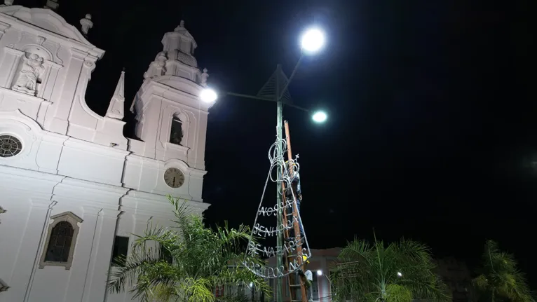 A montagem das decorações já está acontecendo na Doca, Presidente Vargas, Almirante Barroso, Praça Frei Caetano e avenida Nazaré.