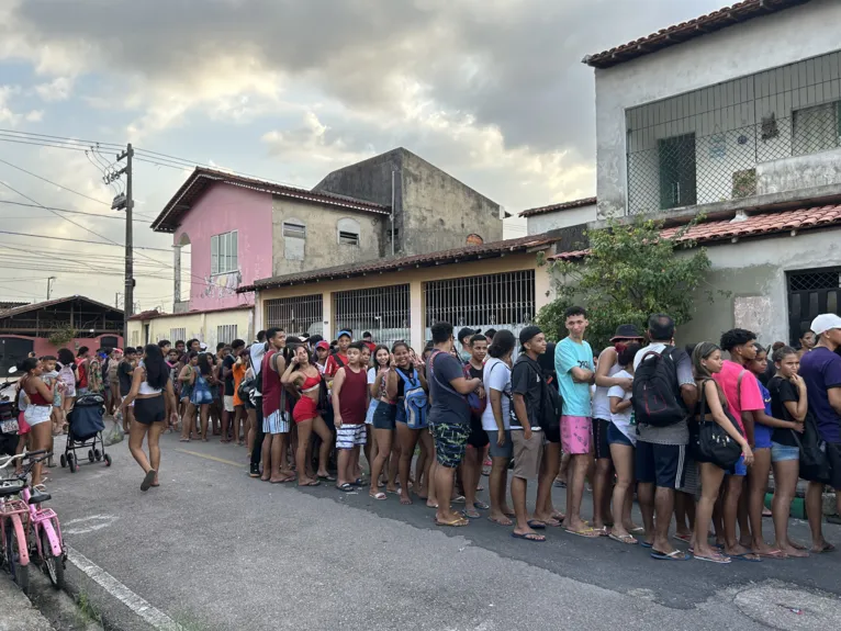 São Cosme e Damião: entrega de bombons segue tradicional